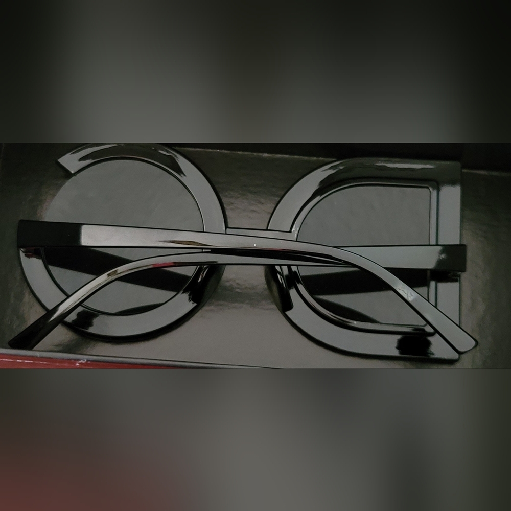 💥 SUNGLASSES 💥 - Picture 2 of 9